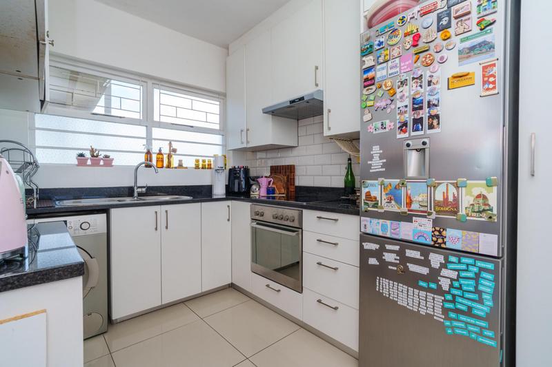 2 Bedroom Property for Sale in Kenilworth Western Cape